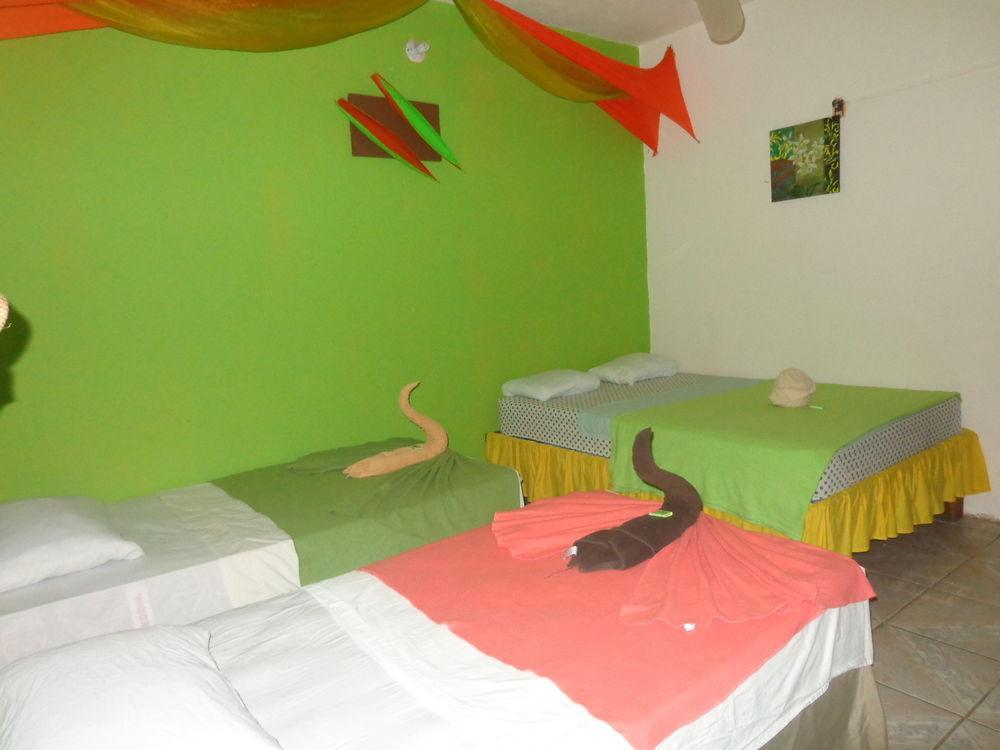 Cabinas Tortuguero Natural Exterior foto