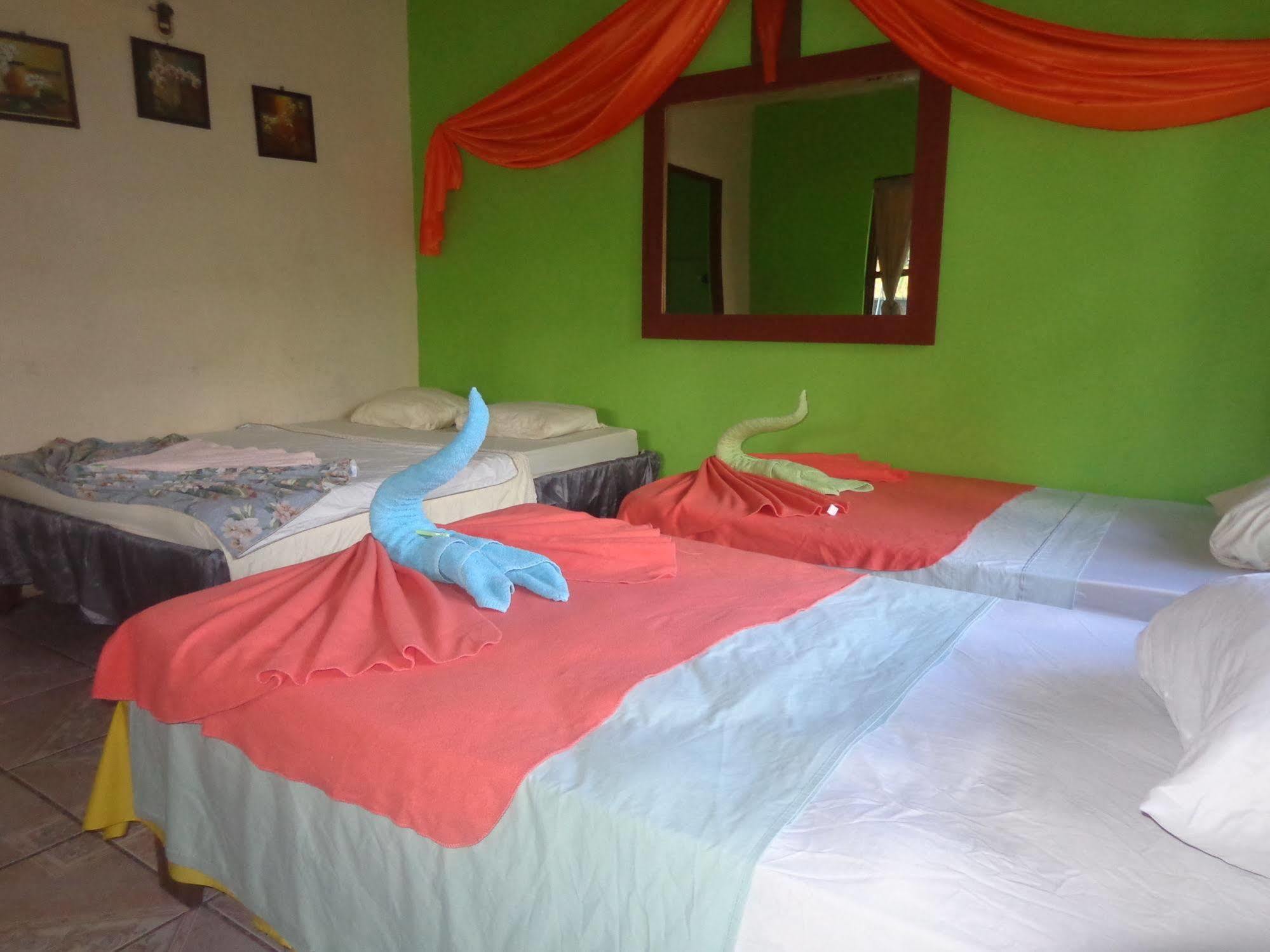 Cabinas Tortuguero Natural Exterior foto
